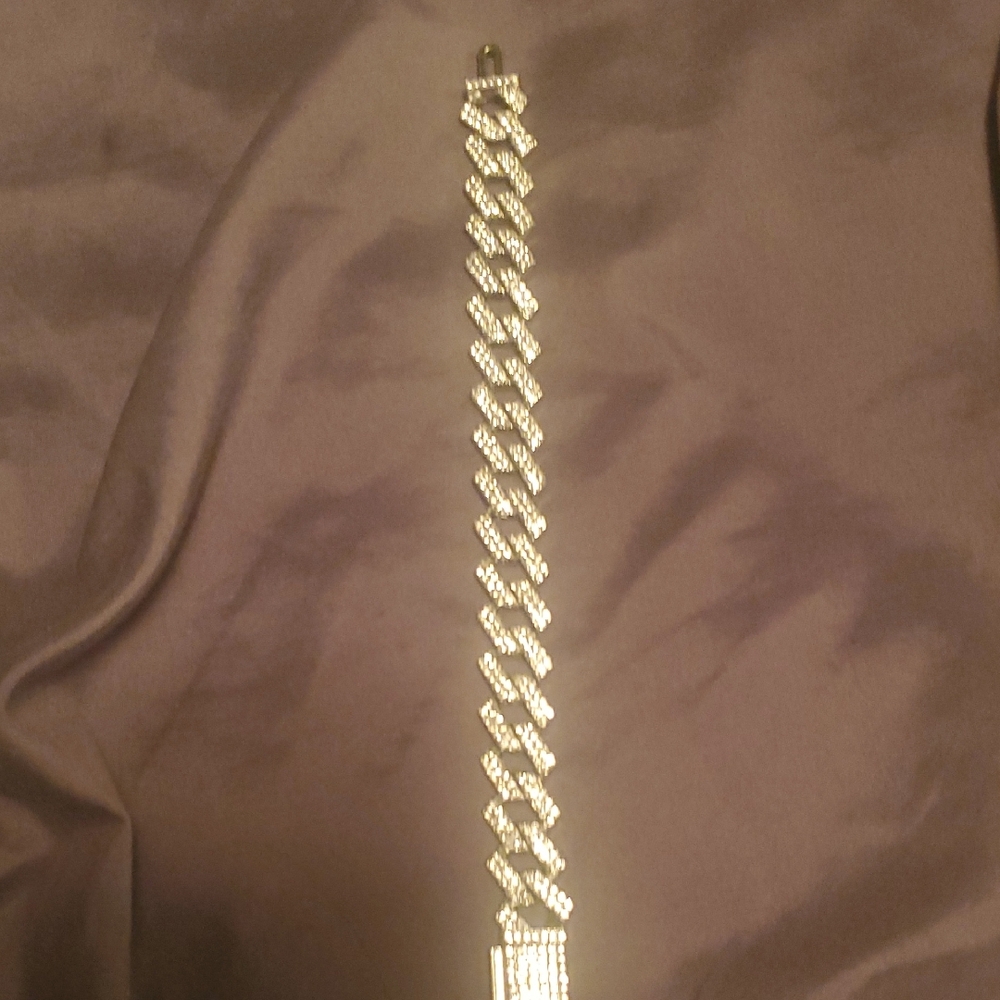 Elegant Silver Bracelet